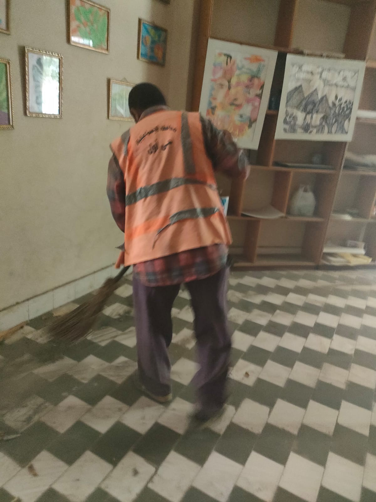  مركز الفنون يعود من جديد